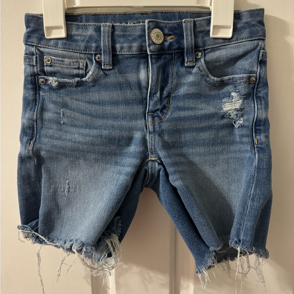 AE jean shorts!!